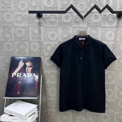 140 prada 普拉达 字母刺绣 Polo衫 升级，灵感源自八十年代复古 原版面料 官方同款 定制 同缸染面料 手感非常舒服 春夏最新砖柜同步 时尚又个性
