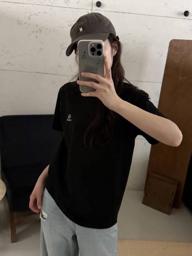模特图 Kailas 凯乐石 基础简约爆款运动休闲刺绣字母Logo短袖T恤 男女同款