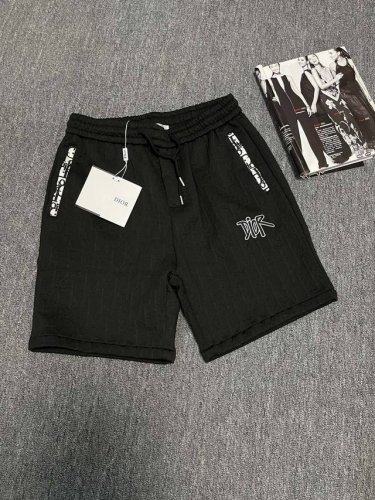 Dior迪奥织带刺绣短裤，凹凸印立体沙滩裤 25Ss新款潮酷黑色系穿搭、帅气感拉满～定制口袋设计，料子不硬完全不闷热，来自沙滩裤的夏威夷 25年夏季新款沙滩裤，