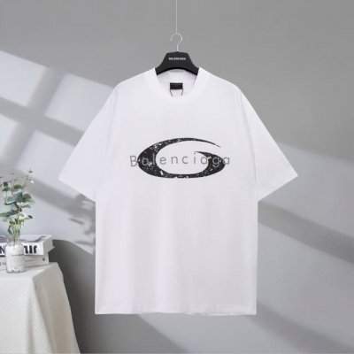b173# 市场顶级品质 Balenciaga 巴黎世家2025Ss 经典微标艺术龟裂字母印花短袖T恤 印花采用进口椭圆机胶浆工艺 市场顶级的质量 官网品质 罗