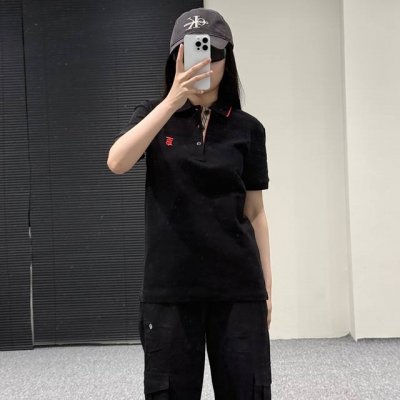 Bbr 短袖 polo 衫 黑色 上身展示 模特试穿 Xs 码 身高 162Cm 47Kg