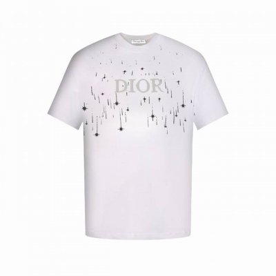 dior 迪奥 流星扎染及发泡印花短袖T恤 灵感汲取自八十年代复古原版面料 重现经典韵味 此款短袖T恤为官方同款 精心定制 每一件都承载着对过往时代的致敬与传承
