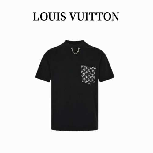 louis Vuitton 路易威登 23Ss 单宁牛仔口袋短袖 五金链条点缀领口，简单时尚，上身百搭必入单品。 定制240克同缸染面料 手感非常舒服 春夏最新