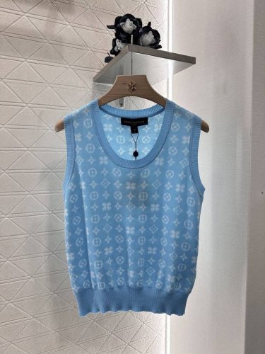 louis Vuitto*2025新品上架 提花针织背心 定制Yb丝毛纱线织造 质感高级舒适 常规针织背心剪裁 通体装点标志性四叶草元素字母徽标图案 亮眼满分
