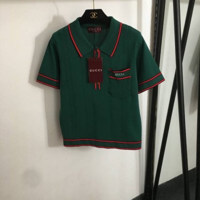 款号20253243 Gucc*新款 Gg纽扣polo领短袖针织衫 上衣 绿色 均码 肩宽37 胸围94 袖长22 衣长56