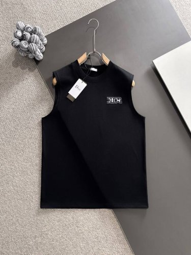 dior迪奥* 市场独家品质 爆款 2025夏款背心上新 原高版本 迪奥 面料采用340克高密度定制棉 不变形 不缩水 立体垂感爆表 工艺介绍：前幅采用本布压花