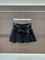 2025Ss夏款 Re'van压褶小半裙 小众设计师款百褶半裙 原版1:1定制开发 百搭超级好穿 腰带采用拉浆数码印花技术 赠一条腰带 营造双腰带的错觉效果 为