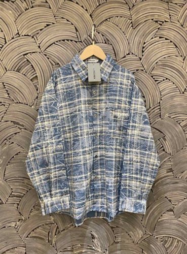 Balenciaga巴黎世家 冰裂纹高级感格子设计款高品质衬衫情侣款 Color: 蓝色 Size: M-Xl M 肩宽49 胸围112 衣长69 Cm L 肩