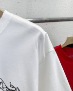 顶级版本 区别压标 25款Arc'teryx始祖鸟 始祖鸟短袖热度一直很高，这次我们精挑细选出了一款限定版大鸟T恤，国内专柜一件难求，代购加价到2000 全棉精
