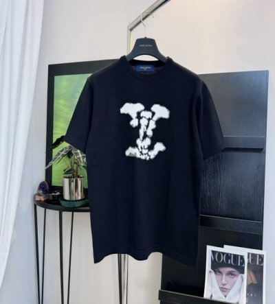 黑色款号：D237 纯原臻品 全网最高版本 路易威登 Lv 25Ss春夏新款 云朵针织短袖 轻奢主义 男女日常通勤穿搭必备单品 正确版本 欢迎对比 情侣款 正确