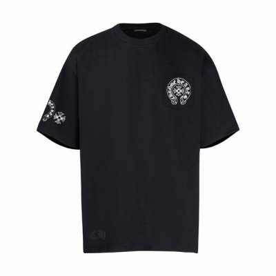 高版本Chrome Hearts 克罗心梵文彩虹渐变印花短袖！胸口口袋，面料使用32支 克全棉双纱面料，纹路清晰可见，质感柔软细腻光滑，垂感十足！有一定厚度 非