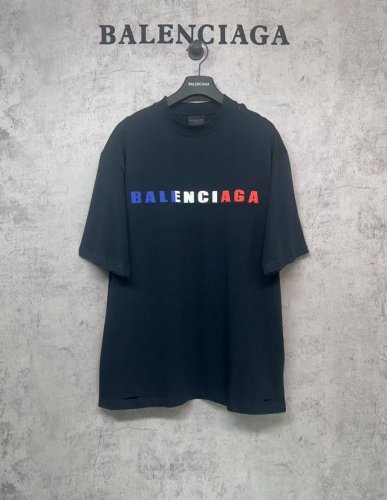 balenciaga巴黎世家顶级版本1:1官网品质 立体发泡彩印三彩字母短袖T恤 面料260G双纱精梳纯棉 采用巴黎定制纯棉 十字螺纹圆领领口落肩线 自上而下采