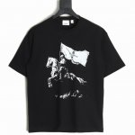burberry 巴宝莉 25Ss 做旧战马短袖T恤 面料采用定制240G 26支特滑双股精棉平纹高密无尘全棉布料。前幅高密度加厚，走线平整，代工品质，全套定制