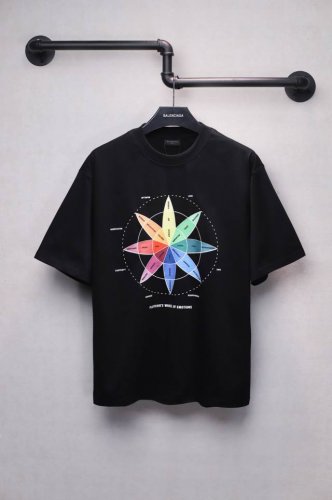 Aeniaa 罗盘色卡短袖T恤 克重240 工艺 洗水处理 椭圆机印花 数码直喷网点工艺 对位整齐 无毛边 进口环保浆料刮浆 效果立体 字母清晰 宽松版型 男女