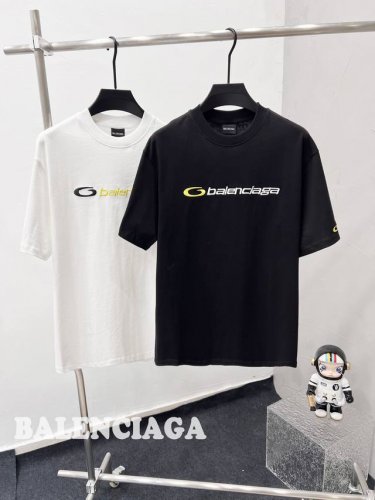 balenciaga新款巴黎世家新款短袖刺绣对色对版 25Ss早春款 280克纯棉双纱面料 Zp面料也才200克而已 全部买Zp开发 颜色对得上专柜刺绣也对的上