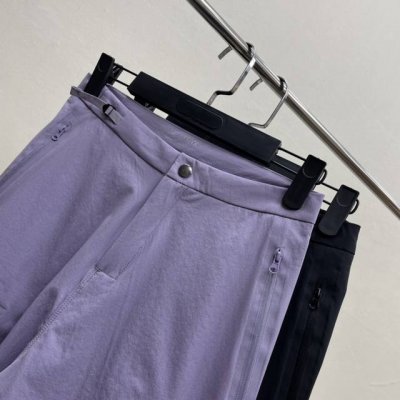 始祖鸟25夏季新品！Gamma女款轻量透气速干弹力休闲运动软壳短裤！观网门店同步！代工厂P出品！客供五金辅料！细节做工都做的很赞！面料透气清爽有弹力！手感非常细