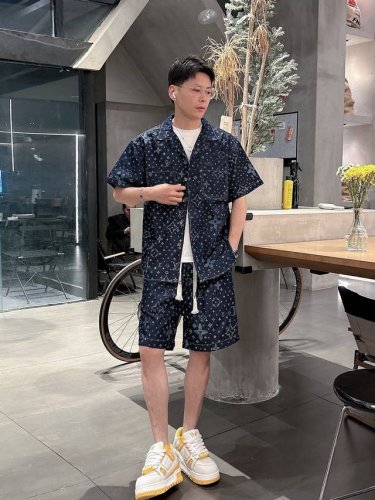 短袖 短裤130 短袖 短裤130 Lv X Ss25王鹤棣同款 路易威登星星老花满印牛仔短袖牛仔短裤 Louis Vuitton路易威登牛仔多处拼接外套今年的