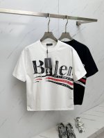 Burb 2025Ss夏季最新品 专柜同步有售 原单狠货 时尚休闲圆领短袖T恤 上身舒适 吸睛而有亮点 采用进口原版面料 顶级3D数码印花工艺字母图案Logo
