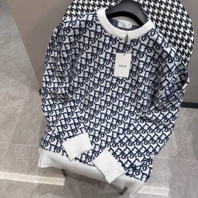 Dior迪奥 Dior24秋冬新款针织羊毛衫 专柜同步发售 定制专属羊毛面料 从容百搭 档次极高 1X完美融入时尚还有风情感一款完美符合外穿的顶尖时髦气质款 整