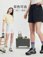 小树女子防泼水弹力宽松工装短裤 Size: 米白 黑色 M-L-Xl 跟着尺码推荐来就可以，主要还是看穿衣喜好，pp大还喜欢宽松感觉的建议拍大一码哈 小树户外运