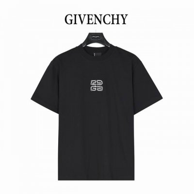 Givenchy 纪梵希 25Ss 宫格及后背Logo立体刺绣短袖T恤 采用280克纯棉精梳面料 手感柔软细腻 冰爽丝滑 搭配1*1索罗纳螺纹 面料螺纹同缸定染