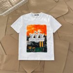 Lv路易威登油画短袖T恤-由于厂里套现，帮忙成本价出一批高品质短袖 -绝对的高品质低价格p，退货率极低！ -采用原版280G %纯棉面料 柔软舒适 螺纹同缸定染