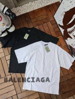 巴黎世家 Balenciaga 星空满钻 烫钻短袖打底T恤，这件巴黎世家满天星真的太贵气了。今年的大热门 Blingbling 很难不爱！采用原版260G 32