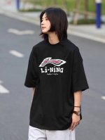 60 上新！中国李宁夏季新款中国风限量版，国潮圆领短袖T恤！超级吸睛！ 不仅保留了传统的招牌风格，色调上的搭配效果自带层次，视觉上很有高街调性！重工艺高质感，棉