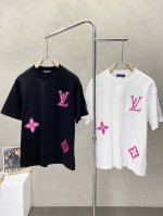 louis Vuitton路易威登独家专供新款原单男士休闲短袖 高端定制 高端版本 时尚百搭爆款进口面料 手感超柔软细腻 穿着亲肤舒适 高端精品 代工厂P精细做