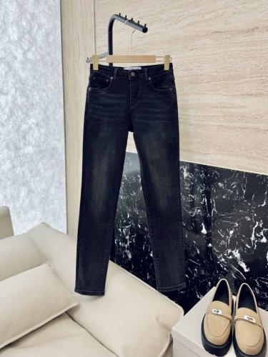 cx032#新款牛仔裤 Loewe 字母绣花 弹力牛仔棉显瘦牛仔裤 两色 26-30码