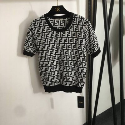 款号20252158 Fend*新款 老花F字母提花套头短袖针织衫，白色，蓝色，灰色，咖色，Sml， M码；肩宽37，胸围82，袖长22，衣长56