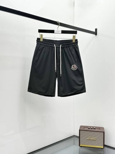蒙口 2025春夏新款短裤 时尚休闲裤 品牌经典Logo 舒适度极好 手触感强烈 辨识度极高 定制进口面料 色泽清新 做工精细 上身超赞 码数 M-4Xl