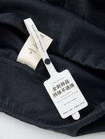 lululemon露露乐蒙Throwback Still系列Nulu面料 品牌Logo高腰直筒30''长裤休闲裤女款 产品特点:采用人棉空气层面料，平整不易褶皱