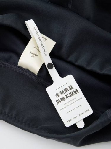 lululemon露露乐蒙Throwback Still系列Nulu面料 品牌Logo高腰直筒30''长裤休闲裤女款 产品特点:采用人棉空气层面料，平整不易褶皱