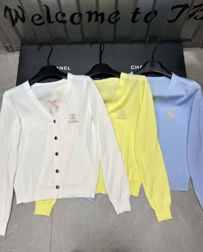 新品上线 款号:27360# #香香玫瑰双C开衫实拍图