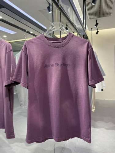 acne Studios-早春短袖25Ss系列，做旧褪色模糊字母印花设计短袖T恤，面料质感很好，触觉柔糯 舒适 上身舒服透气！随便搭配都好看！喷马溜水洗渐变做旧