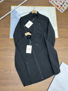 250，可隆立领夹克外套Kolon Sport可隆秋冬登山男士拉绒底衬修身长裤户外登山软壳 T20超细尼龙加超细摇粒复合，布面做了纳米防水，科技面料超级结合，更