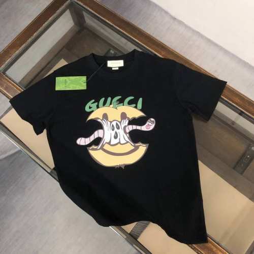 GUCCI 古驰 24SS夏季新款圆领短袖T恤！270克重磅高端纯棉面料，手感质感都极完美！修身裁剪设计干净利落！时尚又好看！走线做工非常精致！版型效果超赞！而