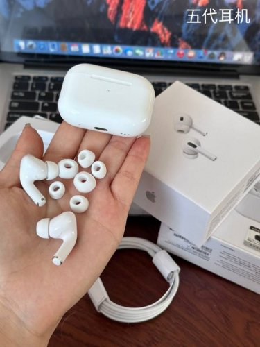 airpods苹果第五代蓝牙耳机 Airpods第五代全新升级 蓝牙耳机中的天花板 无线耳机界的标杆产品 第五代来了千万不要错过 这次连充电线也为你省掉了 无线