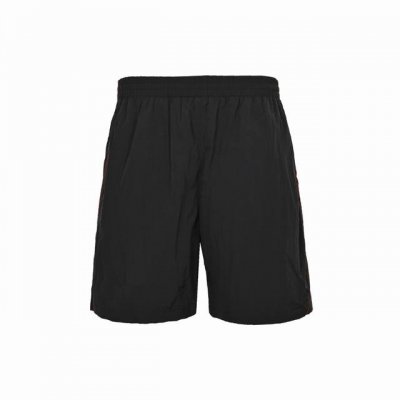 Balenciaga 巴黎世家 城市系列Lion Club休闲运动短裤 科技府绸面料 正面和侧边红色Lion Club艺术作品刺绣 松紧腰头 有内衬 水洗褪色效
