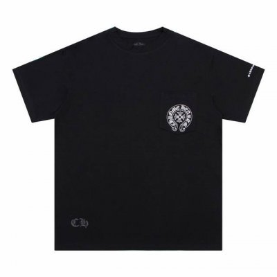 高版本Chrome Hearts克罗心 梵文十字印花短袖 胸口小口袋+手臂+后背大幅标志性印花 组成完美的艺术品 面料使用32支 克全棉双纱面料 纹路清晰可见