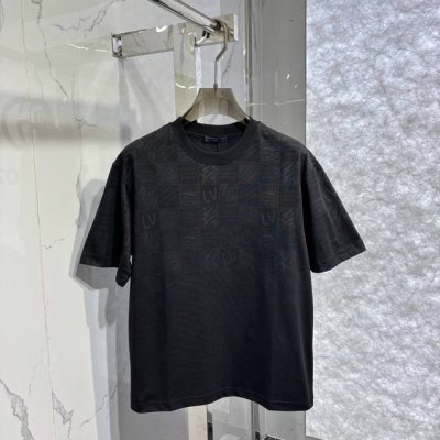 L*新款渐变格子圆领T 颜色:黑 白 码数:M~3Xl