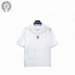 chrome Hearts 克罗心 满钻压胶字母五金短袖 采用32支双纱 260克重面料 进口针织针梳棉进行制作，厚度适中，有垂感又有轮廓型，上身就是一个舒适！