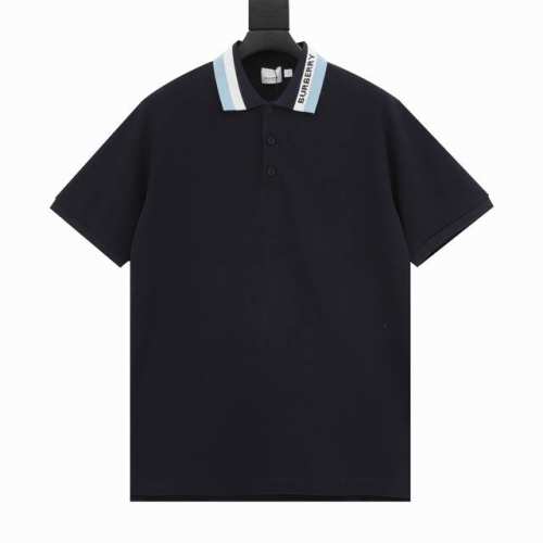 Burberry 巴宝莉 经典领口刺绣短袖Polo衫 选用棉质珠地网眼布打造，定制材质260G长绒棉。衣领为双系统提花定织扁机制成，有弹性，不变形。衣服全部原生