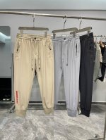 C26-pra25Ss春夏新款科技面料抽绳束脚卫裤 男士红色橡胶铭牌时尚运动休闲长裤 贸易公司渠道稀出 领先官网发售 在这个追求个性与品质的时代 你是否渴望拥有
