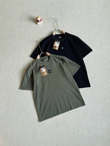 报单款号05081。 Tnf 北面 Ue男短袖T恤宽松舒适城市户外春夏新款Thenorthface 8Btv 线上498 重磅精梳棉面料，亲肤透气，柔软舒适！