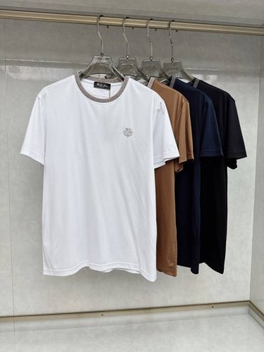 lp 独家专供新款原单男士休闲短袖 高端定制 高端版本 时尚百搭爆款进口面料 手感超柔软细腻 穿着亲肤舒适 高端精品 代工厂P精细做工 上身非常赞 男士必备单品