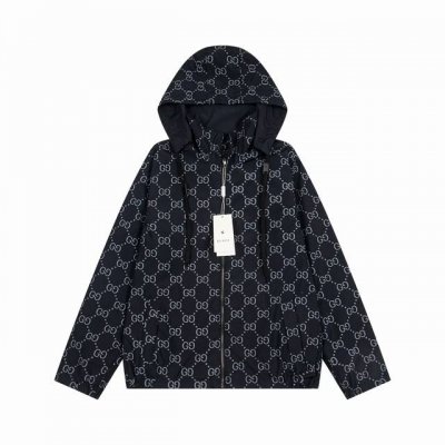 上新： 款号：B015 Gucci 古驰新款经典Gg提花满印双面穿拉链连帽夹克外套 双面穿 1采用超细腻的高科技爽滑聚酯纤维材质面料，定制高品质提花满印面料，极
