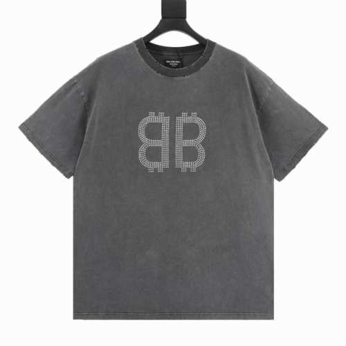 Balenciaga 巴黎世家 25Ss 双B比特币烫钻炒盐破洞短袖T恤 闪烁系列 采用280克精梳棉面料 多位手工磨破加割烂洗水处理 亮度高 采用进口澳钻 高