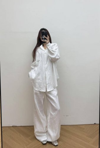 loe** 轻量级时髦态度 超级适合夏天穿着的麻料套装 轻薄又带点坠感的材质 度假老钱风 Sml，衬衣 裤子